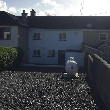 Marina House Cahersiveen