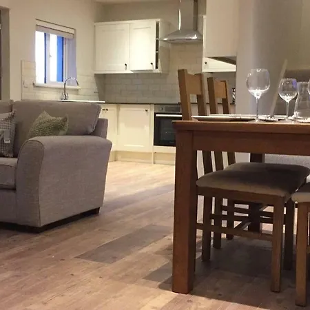Marina House Cahersiveen